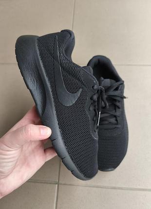 Оригинальные кроссовки nike