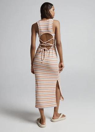 Міді плаття з красивою спинкою bershka🌿