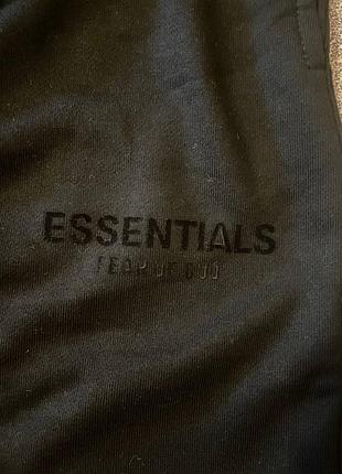 Шорти essentials 10