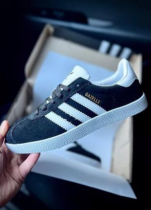 Чоловічі кросівки adidas gazelle black white 46
