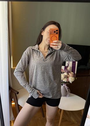 Сіра спортивна кофта лонгслів nike