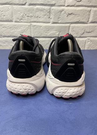 Кросівки brooks 3