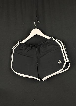 Шорты женские спортивные adidas running, xs, состояние новых. оригинал.