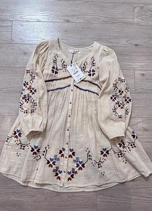 Вишита сукня zara