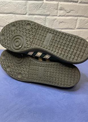Кросівки adidas 4