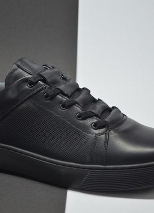 Чоловічі модні комфортні спортивні шкіряні туфлі чорні detta 1105