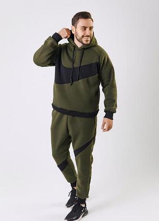 Мужской спортивный костюм хаки