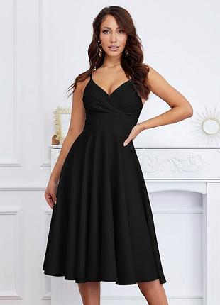 Изысканное и нарядное вечернее платье на бретелях, черное xs
