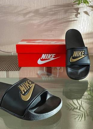 Мужские черные шлепанцы, тапочки nike benassi black gold logo х найк 41
