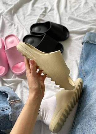 Бежевые шлепанцы унисекс adidas yeezy slide earth bone no logo x адидас изи слайд 39