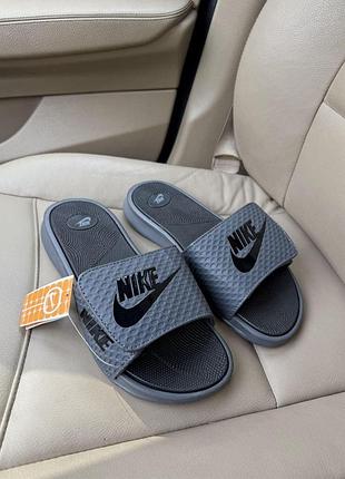 Чоловічі сірі шльопанці, капці nike slippers grey black х найк 40