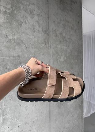 Женские бежевые шлепанцы, тапочки hermes chypre apricot sandals beige х эрмес 37