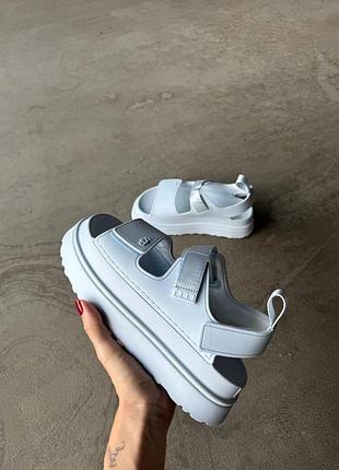 Женские голубые сандалии ugg goldenglow sandals blue white x угг сандалс 40