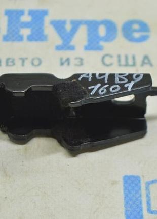 Кронштейн заднего ряда сидений audi a4 b9 17-19