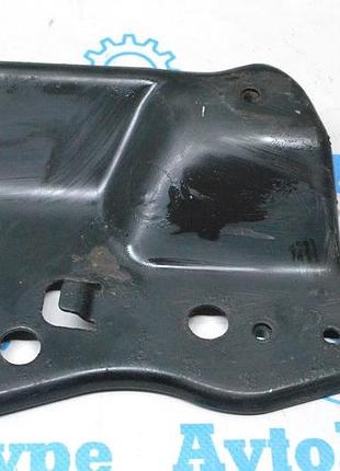 Кронштейн поддона акб ford mustang mk6 15-23