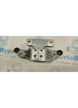 Подушка двигуна права chevrolet volt 16- (01) тріщина