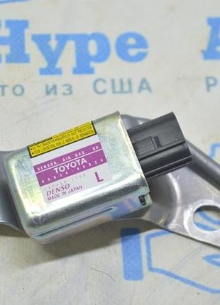 Датчик подушки безопасности задний левый lexus rx300 rx330 rx350 rx400h 04-09