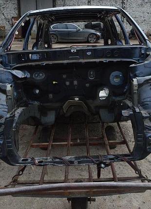 Телевізор панель радіатора в складанні lexus rx300 rx330 rx350 rx400h 04-09 (01) без верхньої планки