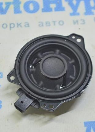 Пискавка в стелі tesla model 3 18-