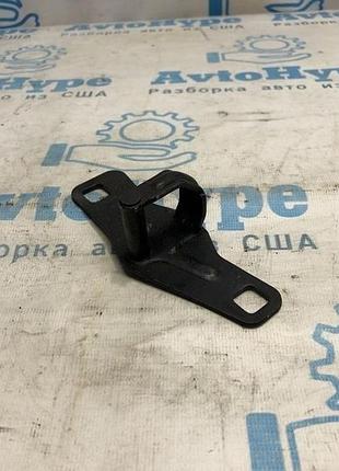 Крюк замка багажника audi a4 b8 08-16