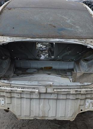 Стекло заднее lexus gs300 gs350 gs430 gs450h 06-11 (01)
