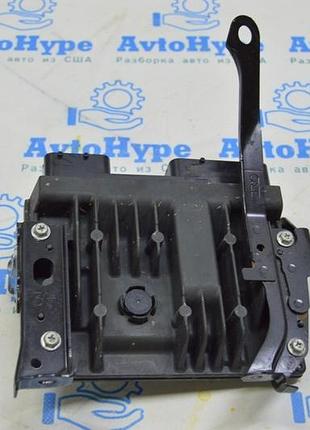 Кронштейн блока ecu компьютер двигателя lexus rx 350h 23-