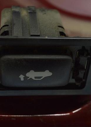 Кнопка закрытия крышки багажника lexus ls460 ls600h 07-12
