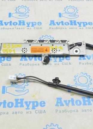 Антена на задньому склі lexus gs300 gs350 gs430 gs450h 06-11