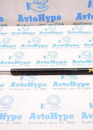 Амортизатор дверцят багажника лівий toyota sequoia 2008-2022 (01) іржа