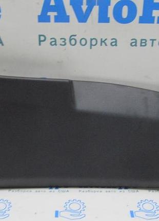 Накладка центральной стойки нижняя правая vw jetta 19- черн