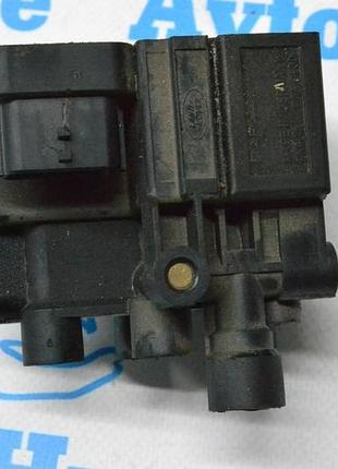 Блок клапанов пневмоподвески задний land rover range rover l405 13-17 4.4d