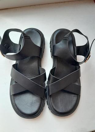 Босоножки 40-41р