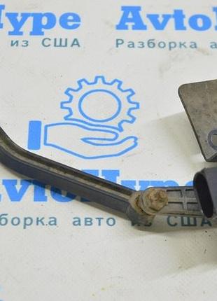Датчик наклона кузова перед лев mercedes x164 gl w164 ml с тягой (01)