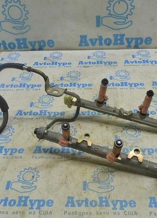 Паливна рейка в зібраному вигляді lexus rx300 rx330 rx400h 04-09 без форсунок