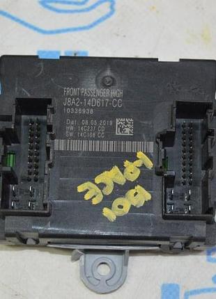 Компьютер двери перед прав jaguar i-pace 19-25 j8a2-14d617-cc (01)