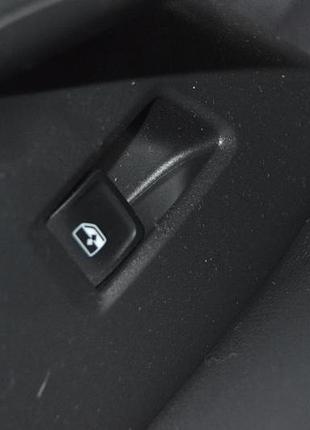 Управление стеклоподъемником задним правым vw jetta 19-20 черн, auto