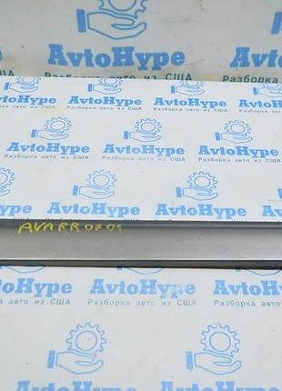 Накладка двери нижняя зад прав toyota avalon 05-12