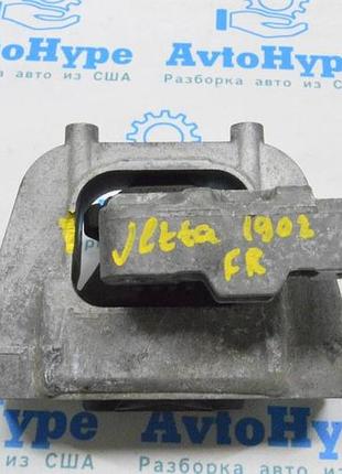 Подушка двигателя правая vw jetta 19- (02) сломано ухо, потрескана, нет фрагмента