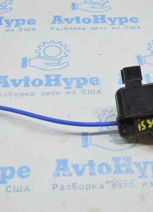 Замок лючка бензобака lexus is250/is300/is350 06-13 77030-51030