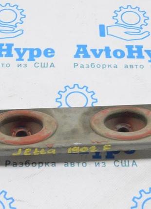 Кронштейн глушителя передний vw jetta 19-24