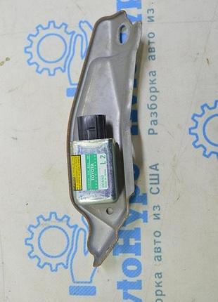 Датчик подушки безопасности задний левый lexus gs300 gs350 gs430 gs450h 06-11