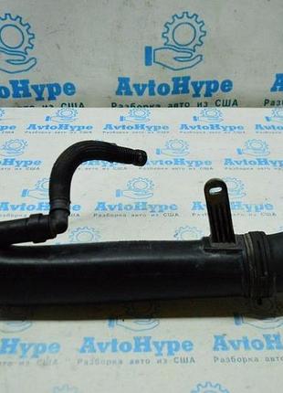 Воздуховод vw jetta 11-18 usa 1.8t на фильтр второй