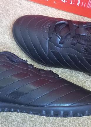 Сороконіжки adidas р.31.5 оригінал