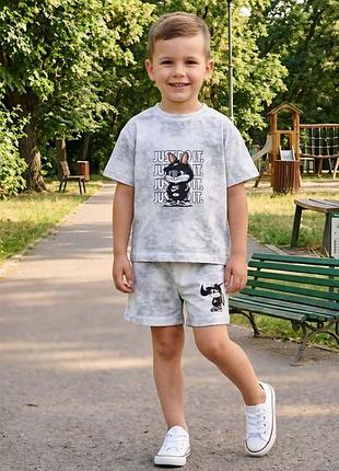 Дитячий літній костюм для хлопчика футболка та шорти «варений» з принтом bunny 98 сірий