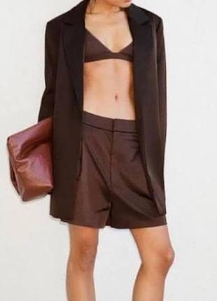 Коричневі атласні шорти zara