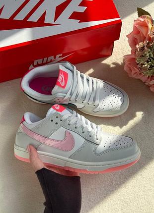 Стильные женские кроссовки nike sb dunk 520 pink puck