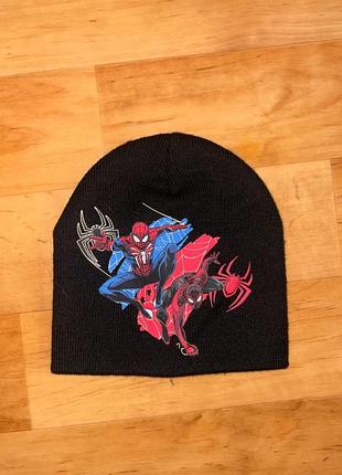Вязаная шапка бини с принтом супергероев marvel человек-паук primark  на мальчика 5-9 лет