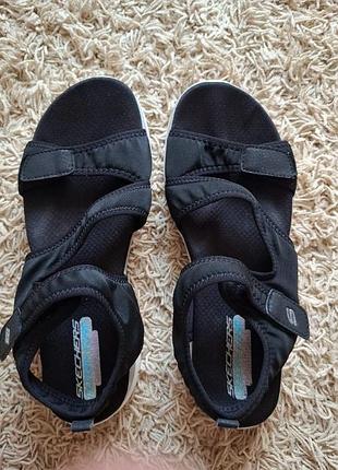 Босоніжки skechers