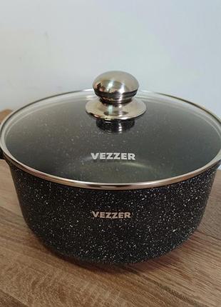 Каструля з кришкою vezzer vz8055 26 см 5.5 л чорна