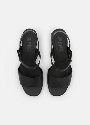 Черные кожаные сандалии camper
